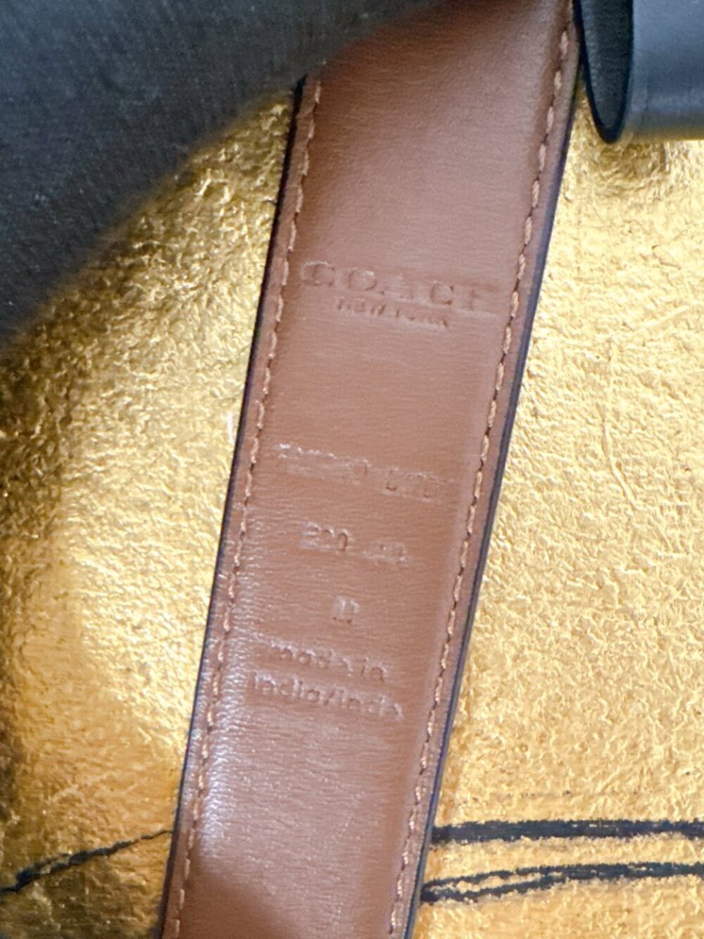 Coach F83960 Signature Buckle Belt 25Mm Brass/Black - Picture 6 of 6